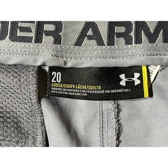 Under Armour Youth Boy Shorts. Flat Front. Grey. Performance. Golf. Size 20 - Picture 4 of 8